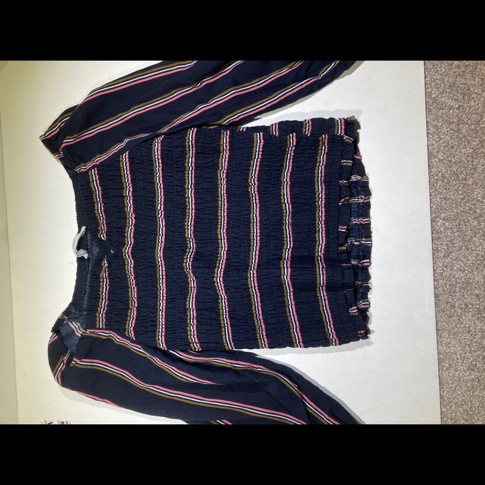 Amercrombie and Fitch ruffle top